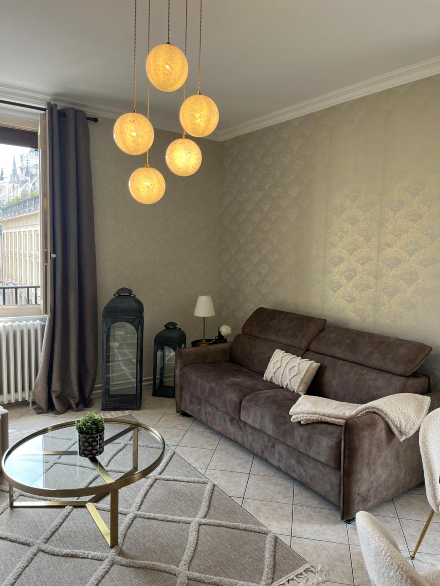 Royal Home, Hypercentre Reims Avec Vue Cathedrale Ngoại thất bức ảnh